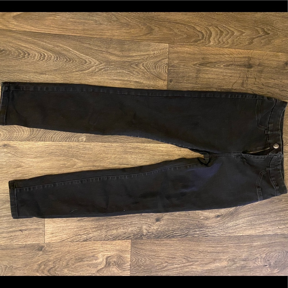 Black skinny jeans